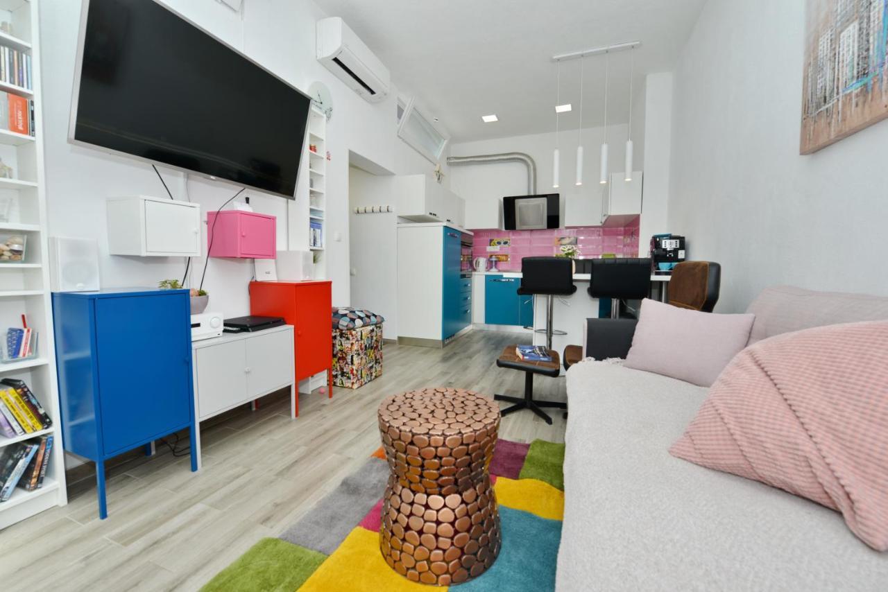 Apartament Pop House *